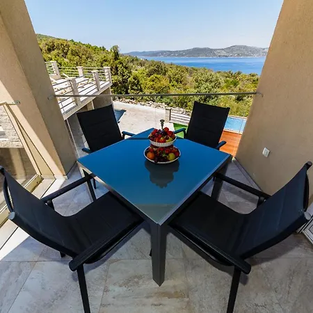 Olea Apartment *